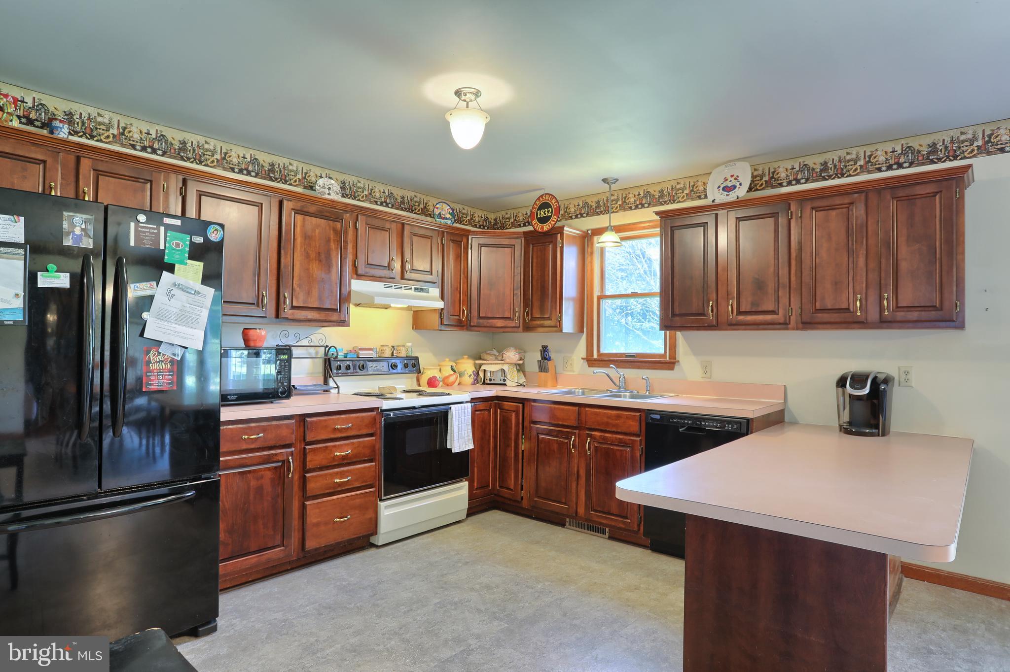 403 East Rosebud Road Myerstown, PA 17067 - Photo 9 of 33 Gallery Image 9