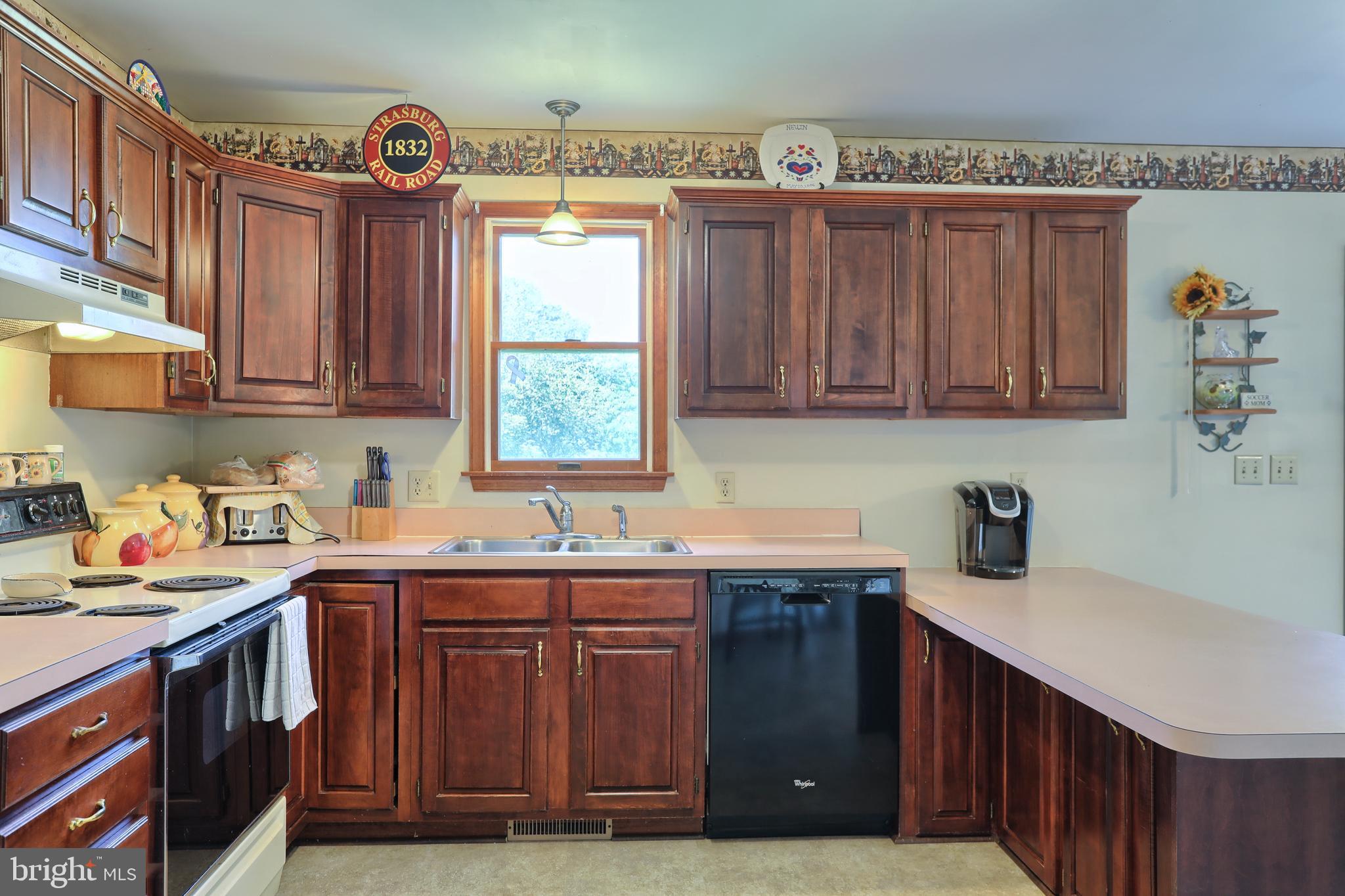 403 East Rosebud Road Myerstown, PA 17067 - Photo 10 of 33 Gallery Image 10
