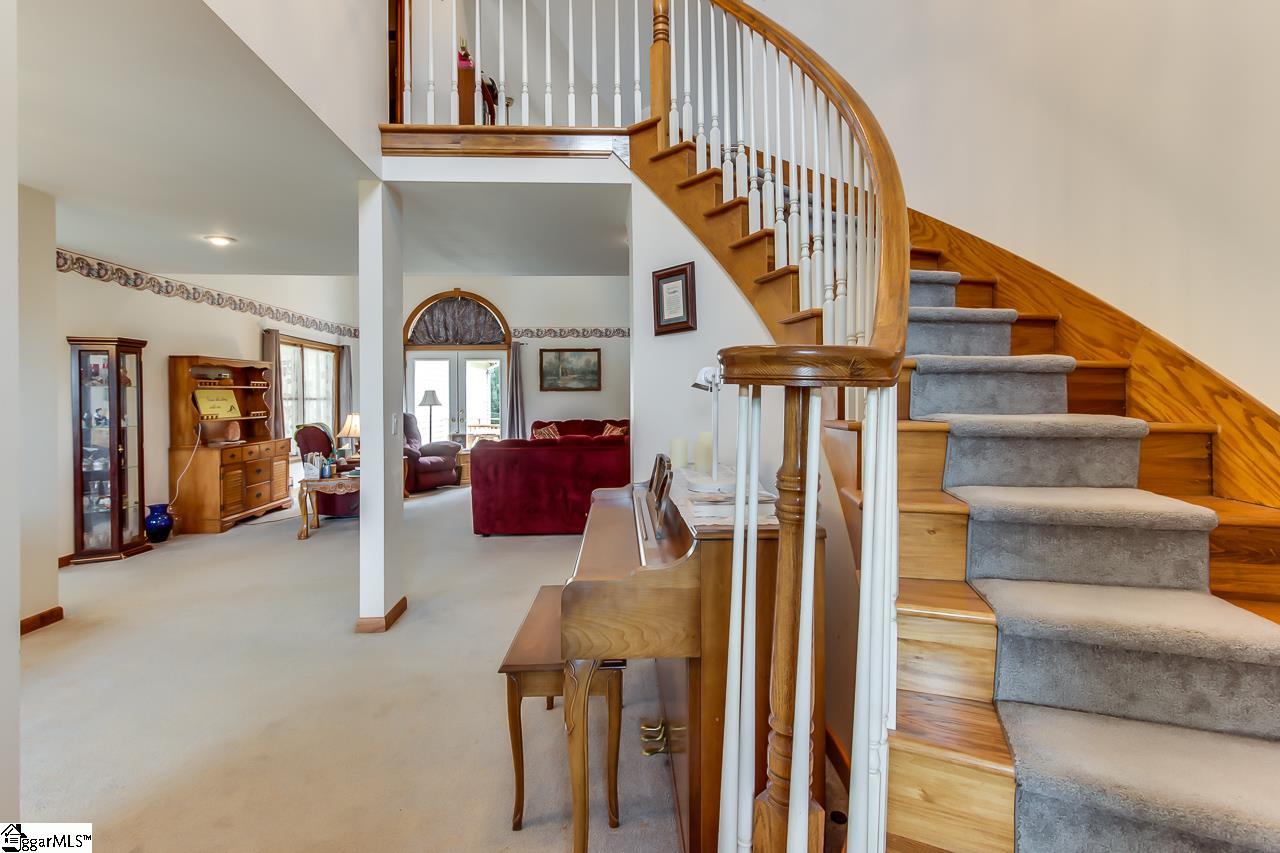 300 Willis Road Taylors, SC 29687 - Photo 5 of 35