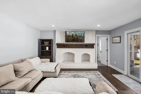 $615,000 | 10 Yorkshire Drive, Medford, NJ 08055