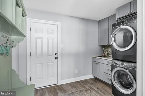 $615,000 | 10 Yorkshire Drive, Medford, NJ 08055