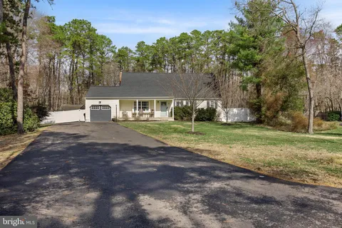 $615,000 | 10 Yorkshire Drive, Medford, NJ 08055
