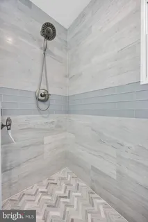 $615,000 | 10 Yorkshire Drive, Medford, NJ 08055