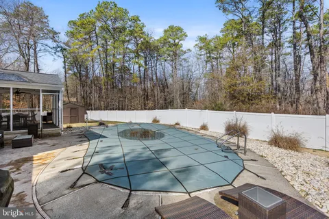 $615,000 | 10 Yorkshire Drive, Medford, NJ 08055