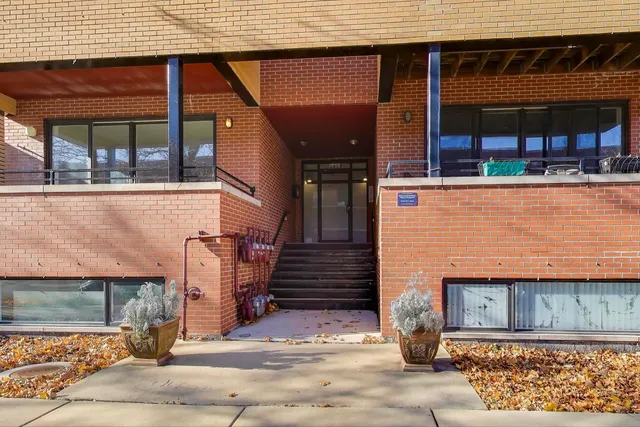 $499,000 | 1920 North Springfield Avenue, Unit 1S, Chicago, IL 60647