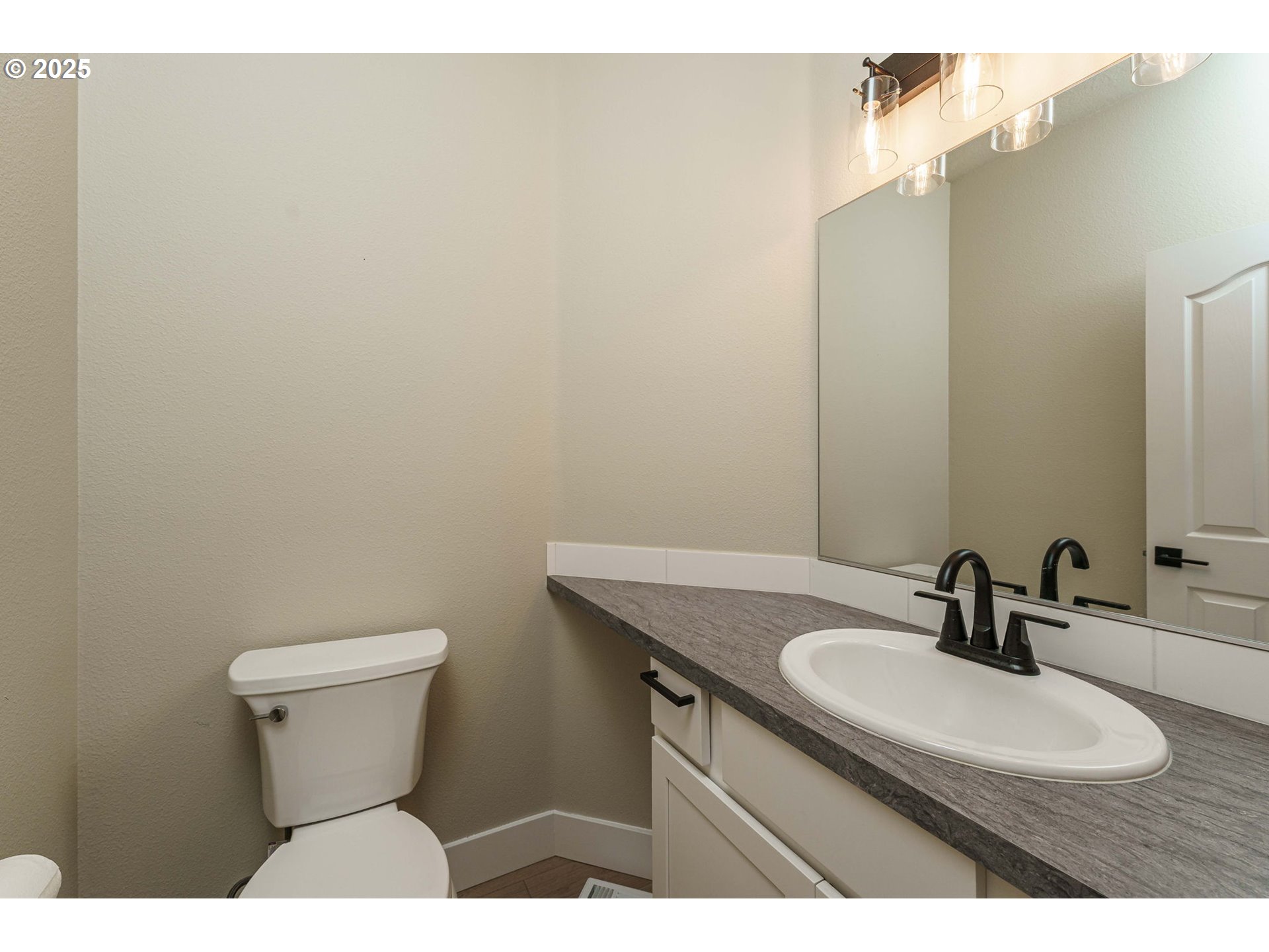 19451 PrairieView Terrace Oregon City, OR 97045 - Photo 9 of 18