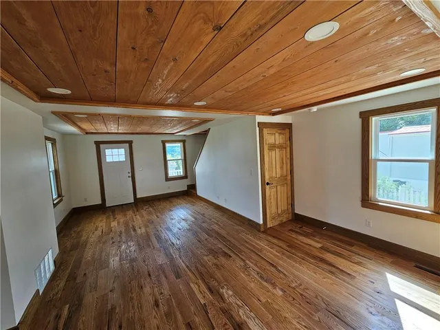 $179,000 | 417 2nd Avenue, Cadogan, PA 16212