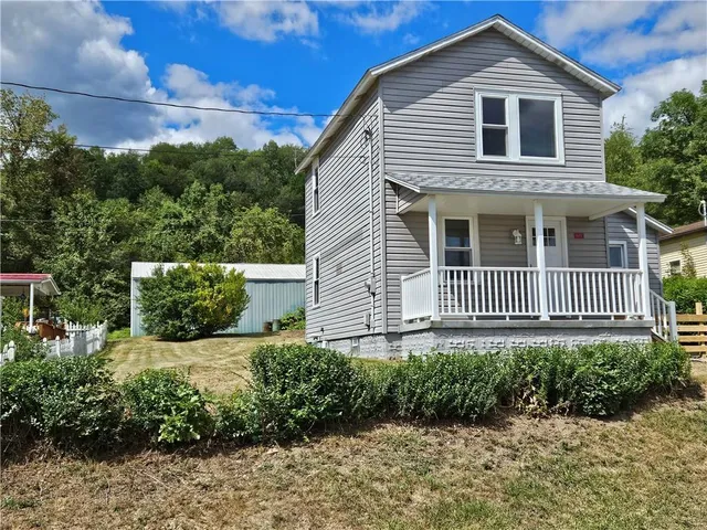 $179,000 | 417 2nd Avenue, Cadogan, PA 16212
