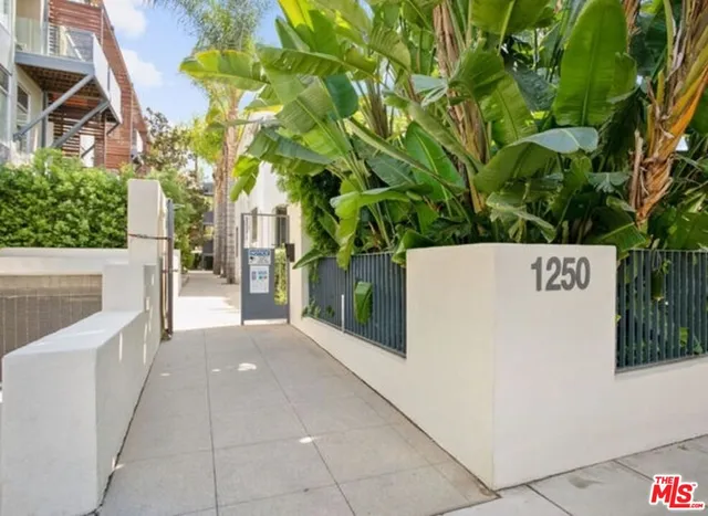 a view of outdoor space