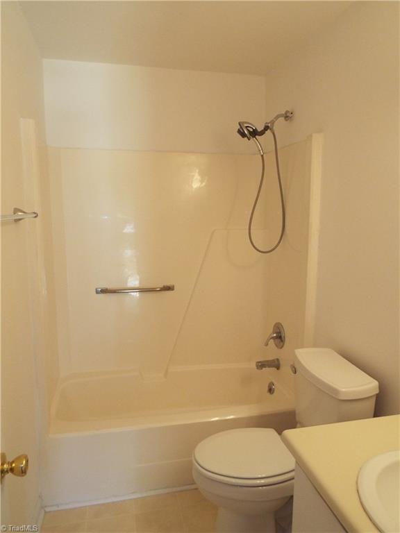 113 Foust Road Graham, NC 27253 - Photo 10 of 16 Full Bathroom