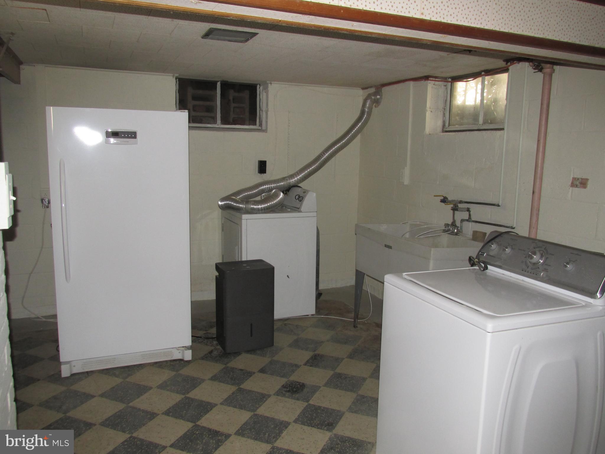 1954 Sunberry Road Baltimore, MD 21222 - Photo 14 of 30 Basement
