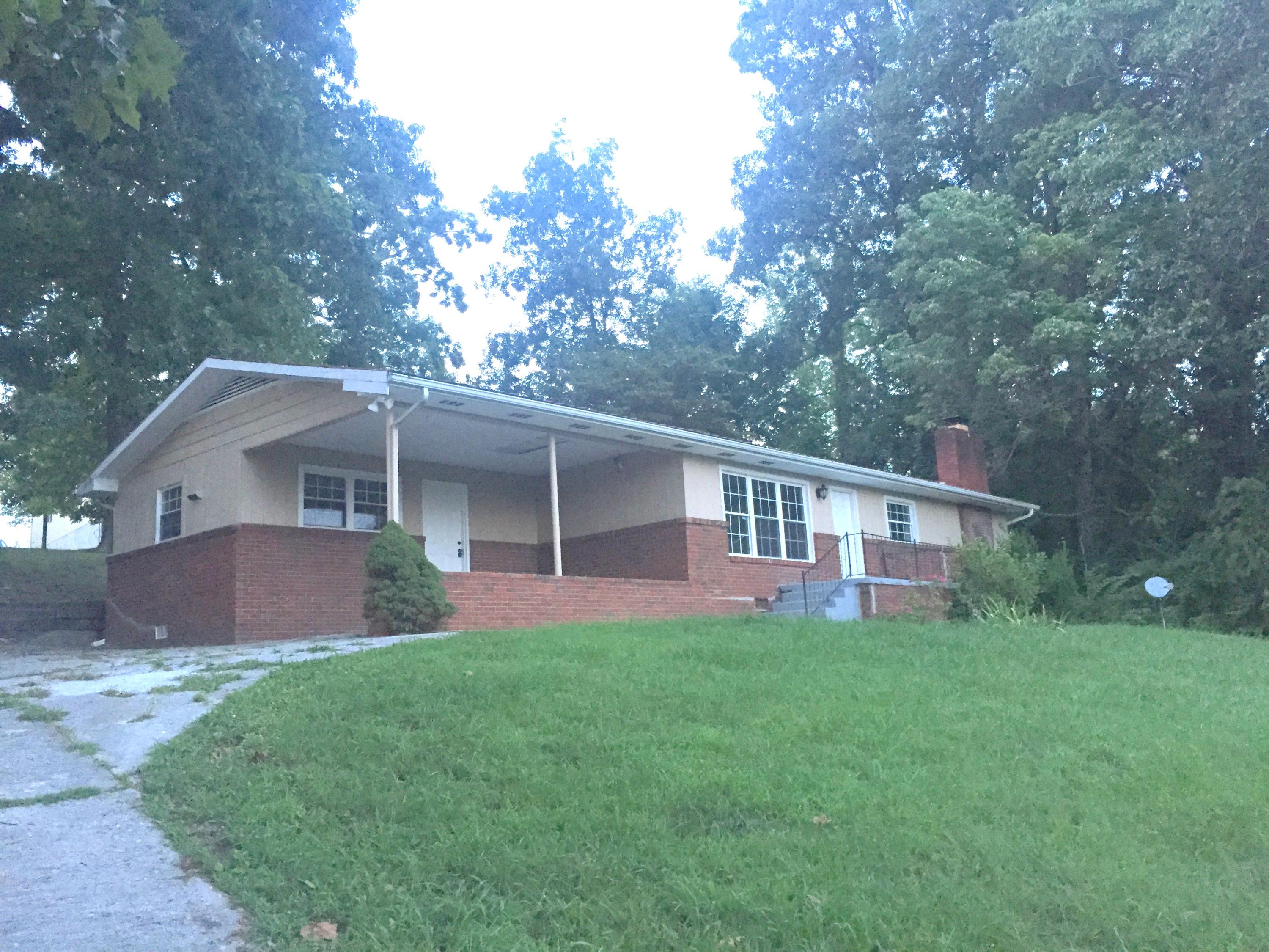 1800 Loop Rd