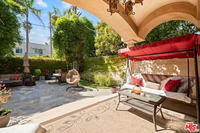 $18,999 | 2023 Parnell Avenue, Los Angeles, CA 90025