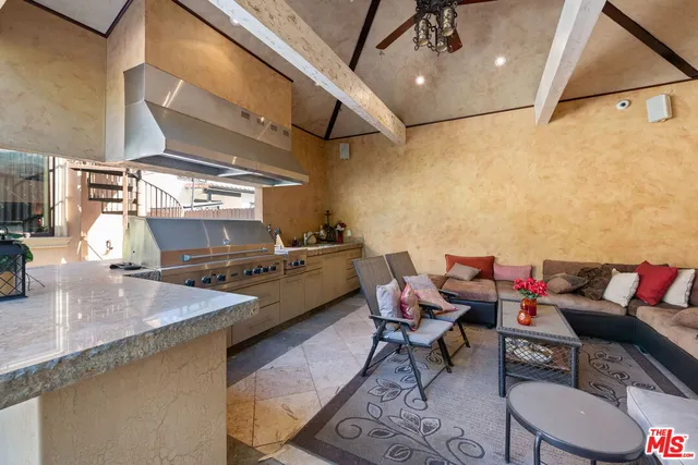 $18,999 | 2023 Parnell Avenue, Los Angeles, CA 90025