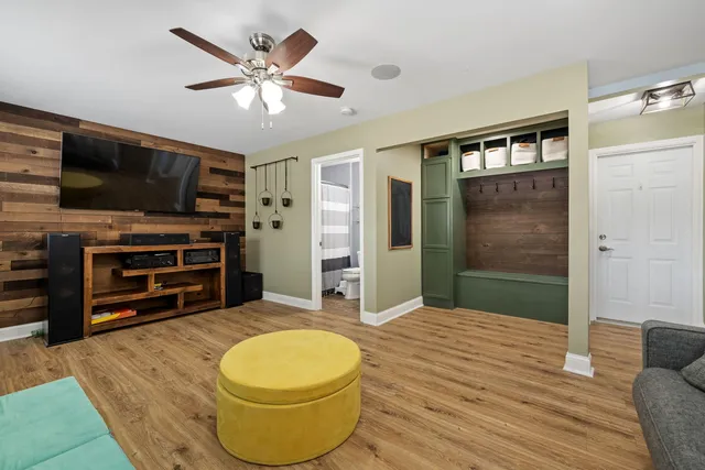 $375,000 | 510 Lockwood Drive, Lockport, IL 60441