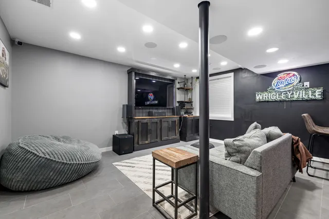 $375,000 | 510 Lockwood Drive, Lockport, IL 60441