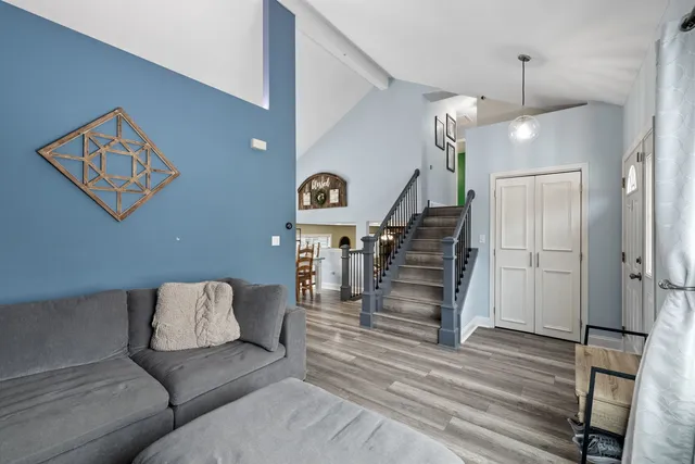 $375,000 | 510 Lockwood Drive, Lockport, IL 60441