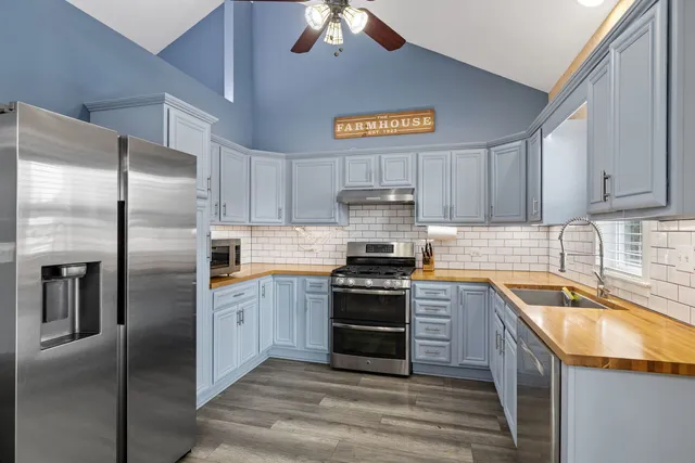 $375,000 | 510 Lockwood Drive, Lockport, IL 60441