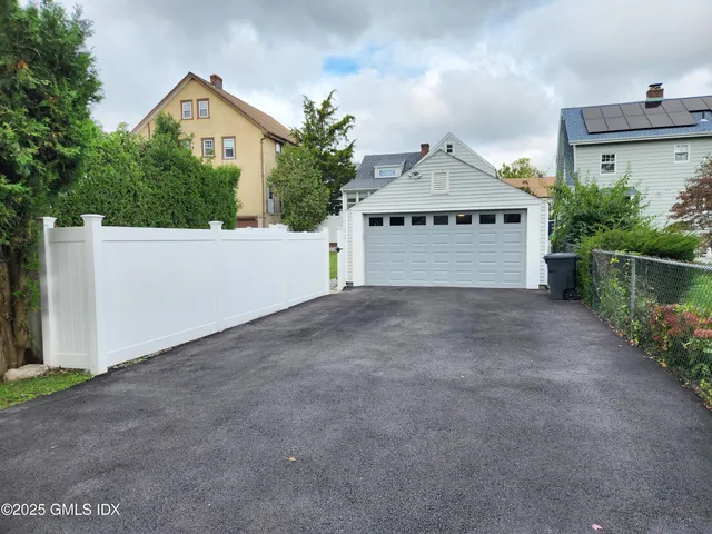 $4,800 | 13 High Street, Greenwich, CT 06830