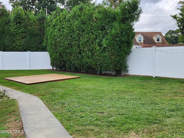 $4,800 | 13 High Street, Greenwich, CT 06830