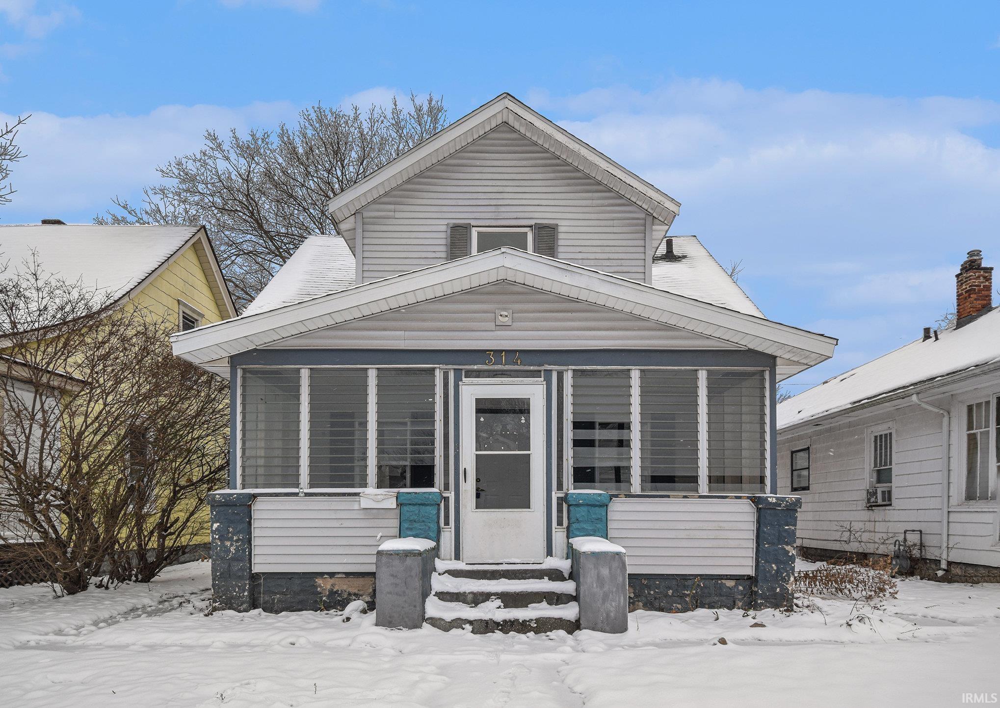 314 East Fox Street South Bend, IN 46613 - Photo 1 of 17