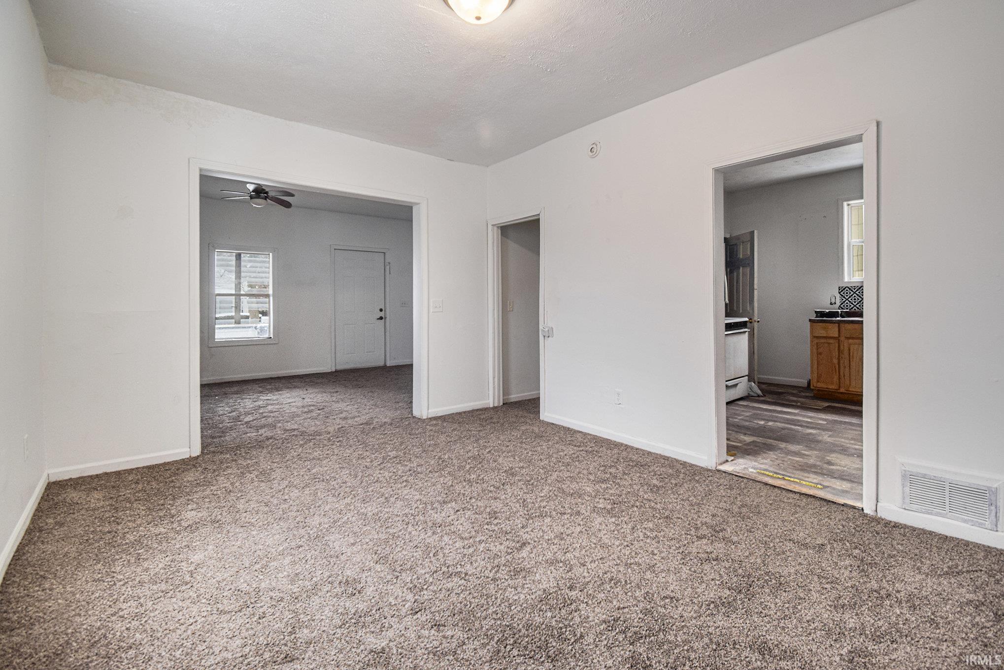 314 East Fox Street South Bend, IN 46613 - Photo 5 of 17