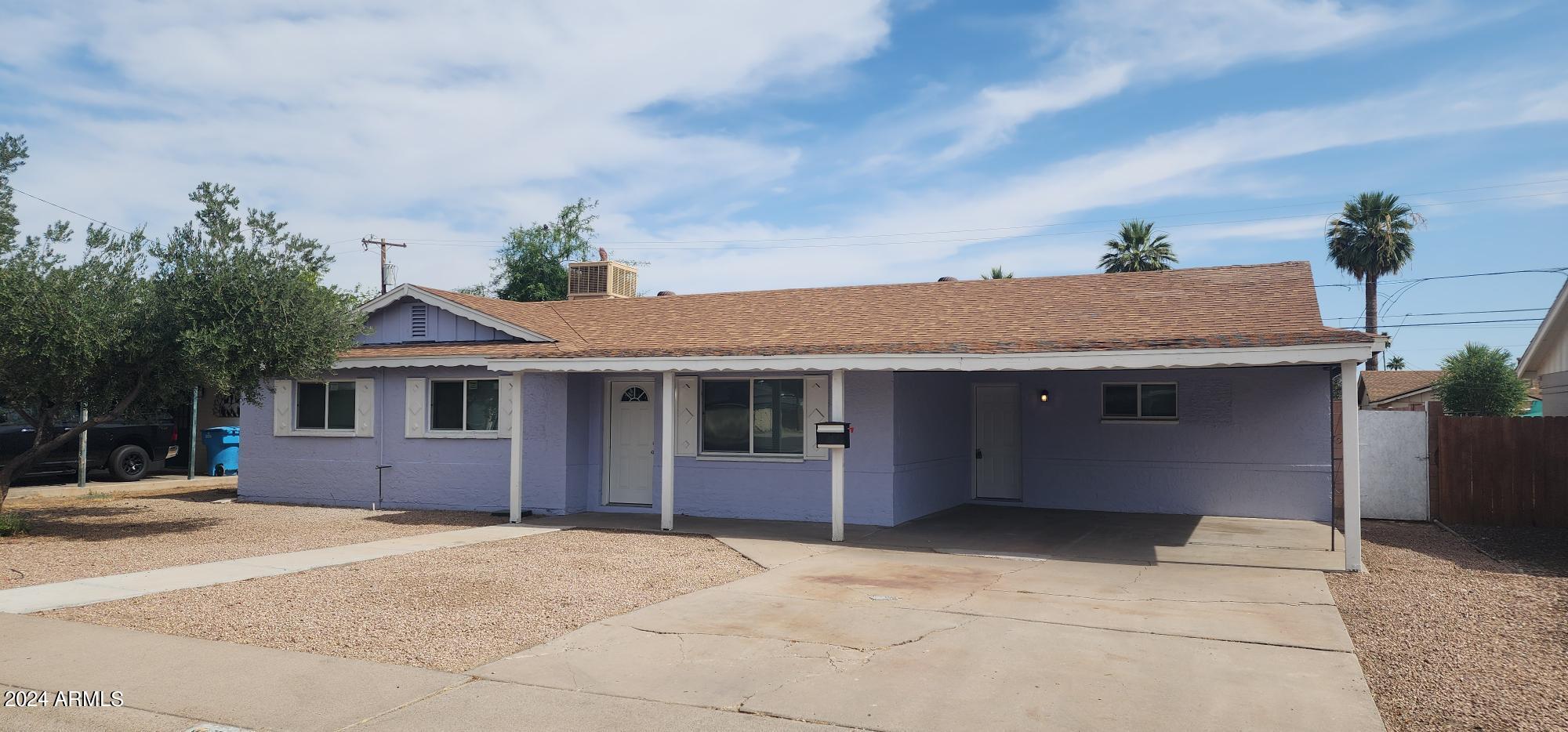 3237 West Wethersfield Road Phoenix, AZ 85029 - Photo 3 of 31 20240609_153535
