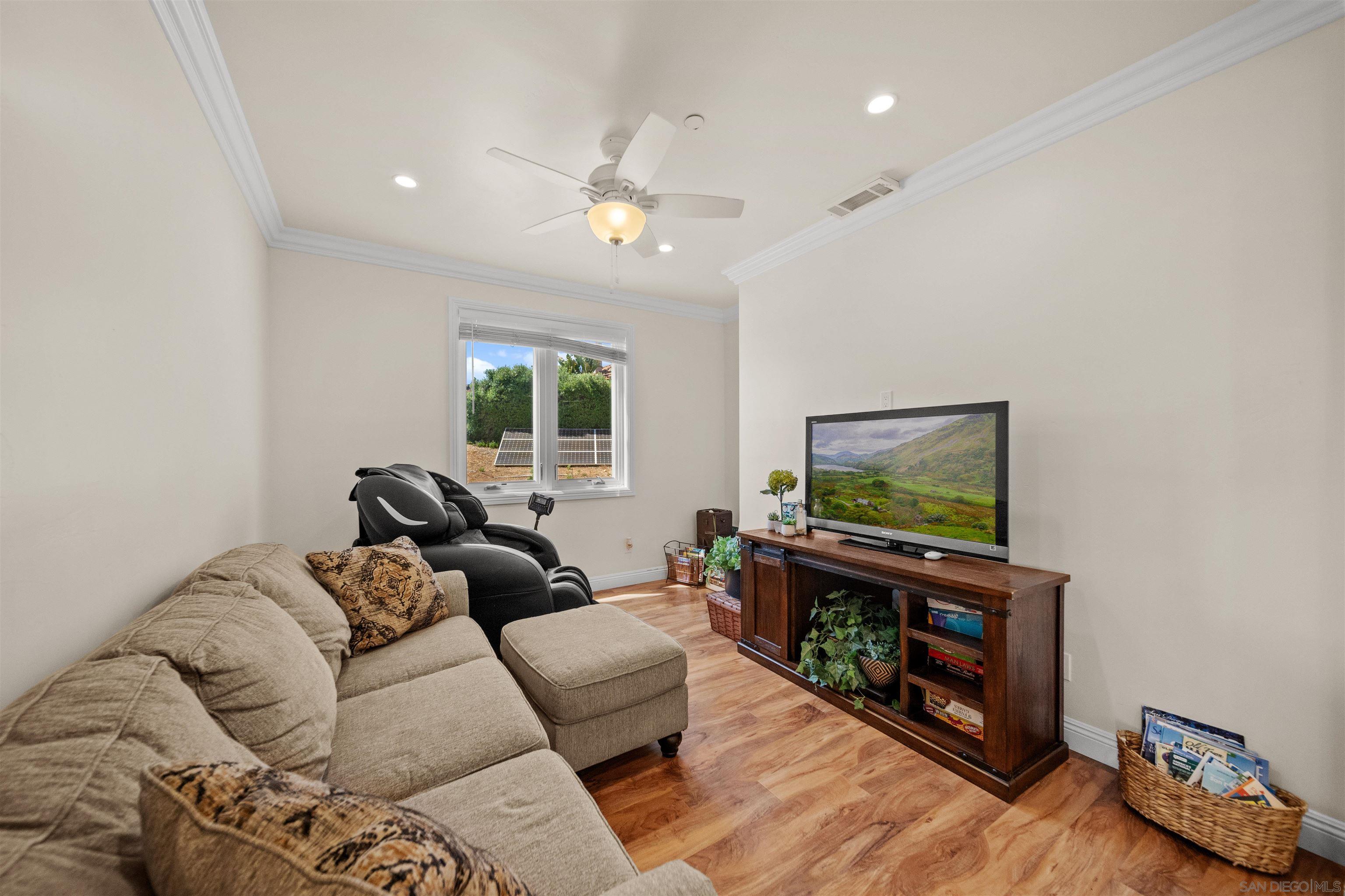 16316 Rio Vista Road San Diego, CA 92127 - Photo 32 of 46 Gallery Image 32