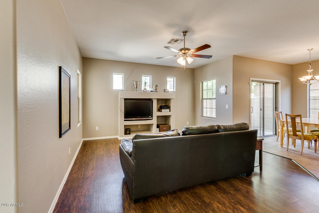 45386 West Rhea Road Maricopa, AZ 85139 - Photo 17 of 59 Family Room
