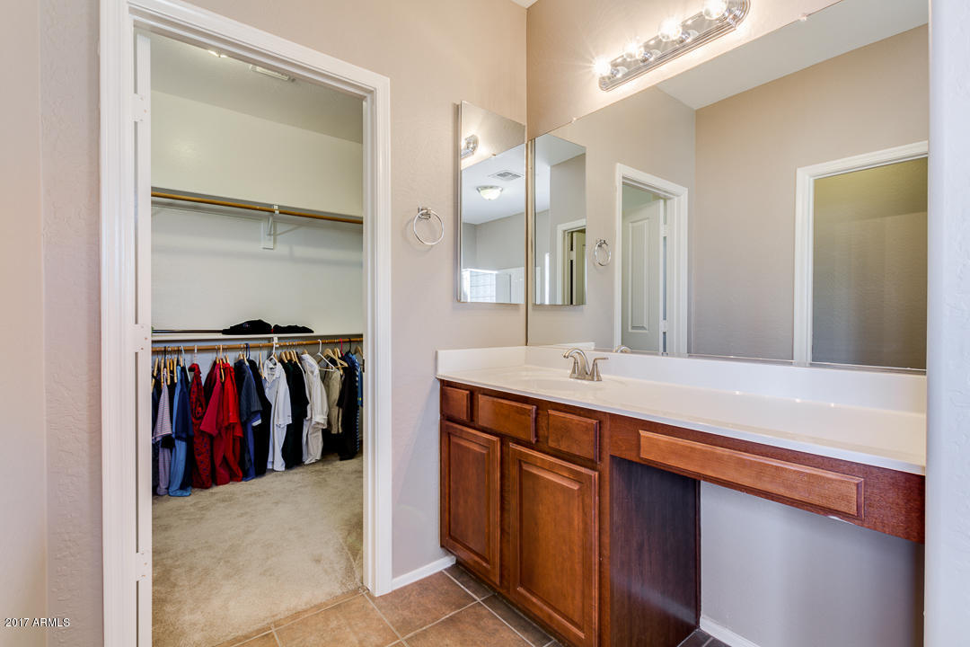 45386 West Rhea Road Maricopa, AZ 85139 - Photo 38 of 59 Master Bathroom