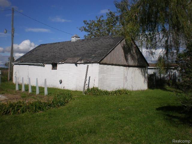 3353 Kilgore Road Croswell, MI 48422 - Photo 5 of 17 P9180022.jpg
