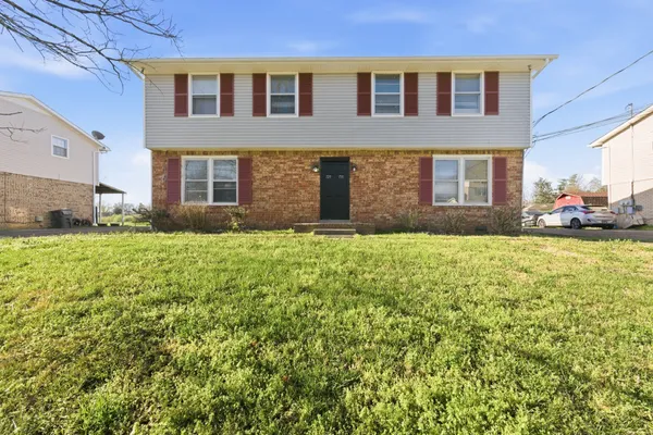 $1,900 | 750 McPherson Drive, Nashville, TN 37221