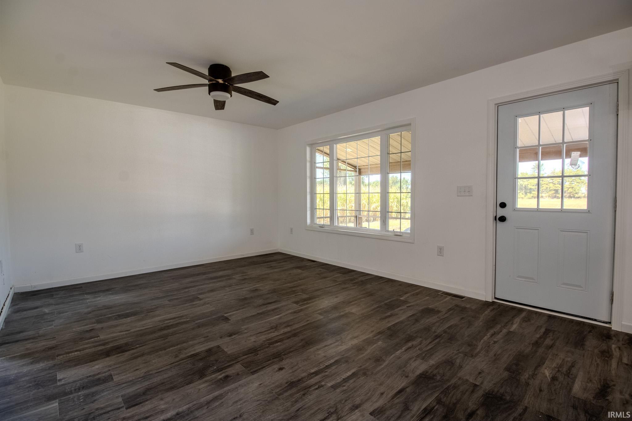 802 Railroad Street Hamlet, IN 46532 - Photo 3 of 10 Gallery Image 3