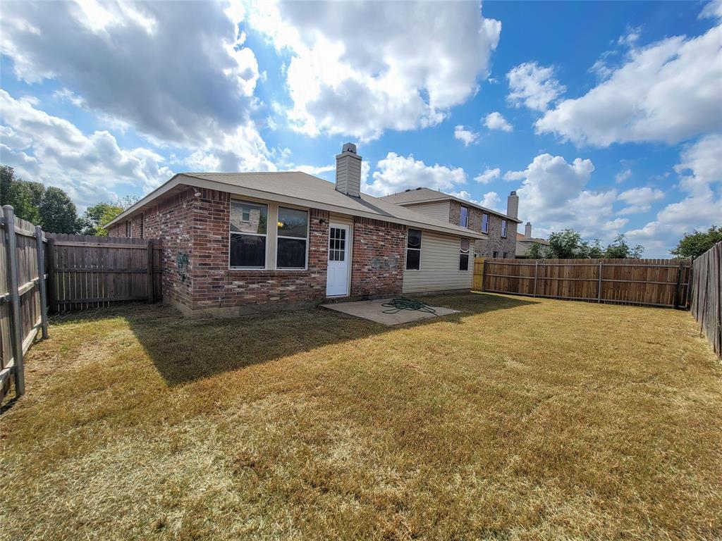 1725 Carolina Ridge Way Fort Worth, TX 76247 - Photo 16 of 18