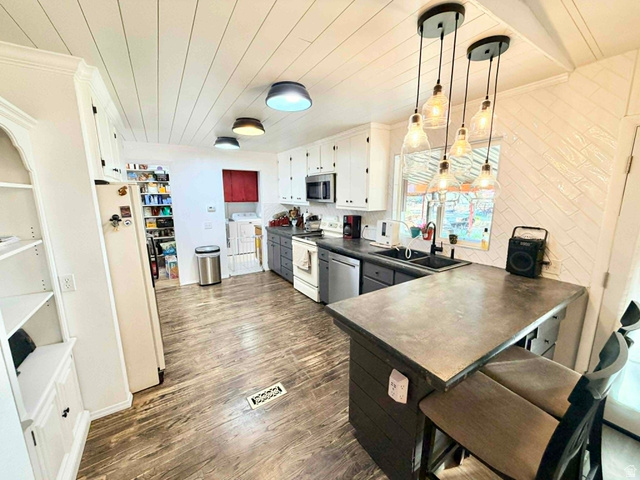 255 North 900 West Cleveland, UT 84518 - Photo 10 of 48