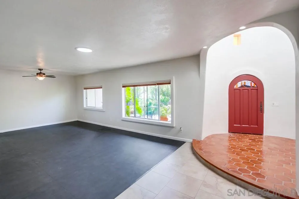 2611 Silver Oaks Way Spring Valley, CA 91977 - Photo 11 of 49 Gallery Image 11