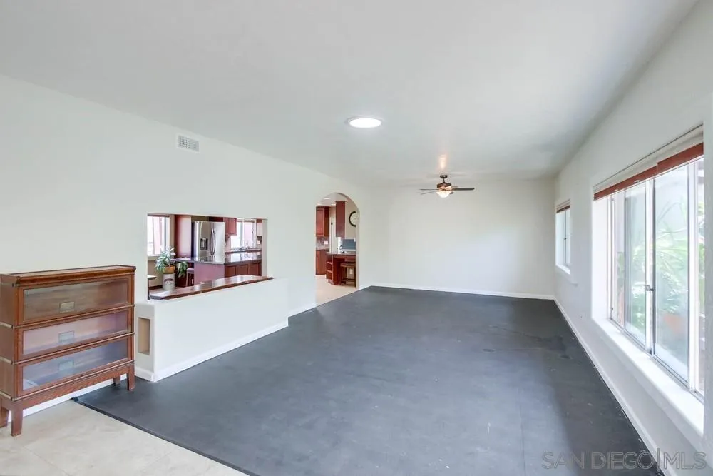 2611 Silver Oaks Way Spring Valley, CA 91977 - Photo 12 of 49 Gallery Image 12