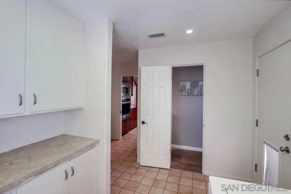 2611 Silver Oaks Way Spring Valley, CA 91977 - Photo 20 of 49 Gallery Image 20
