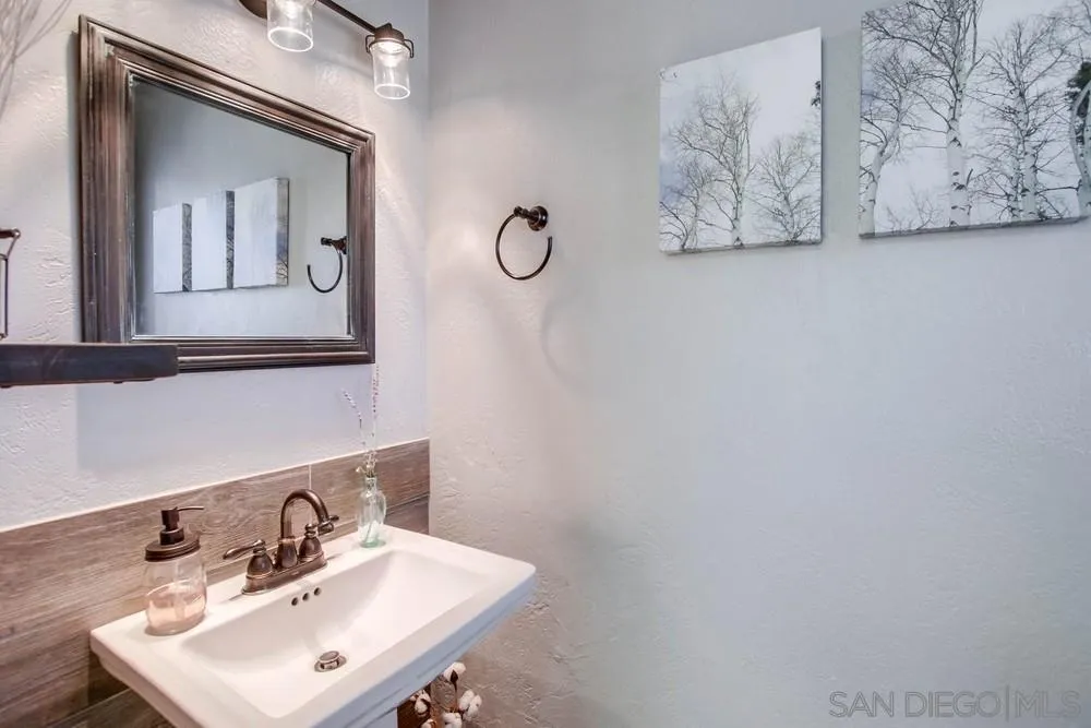 2611 Silver Oaks Way Spring Valley, CA 91977 - Photo 21 of 49 Gallery Image 21