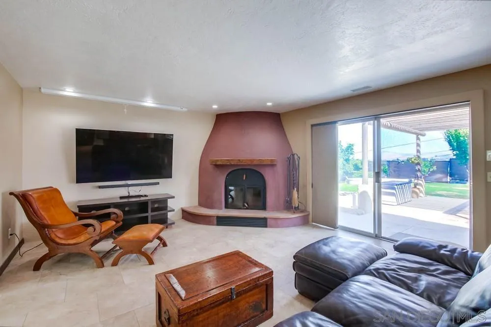 2611 Silver Oaks Way Spring Valley, CA 91977 - Photo 8 of 49 Gallery Image 8