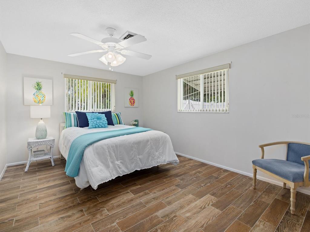 504 Center Road Venice, FL 34285 - Photo 20 of 35 Bedroom 2