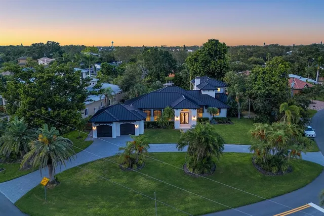 $2,999,000 | 1707 Caribbean Drive, Sarasota, FL 34231