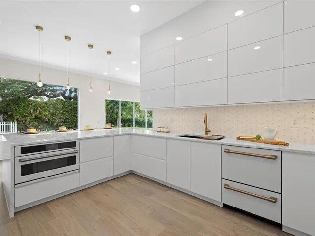 $2,999,000 | 1707 Caribbean Drive, Sarasota, FL 34231