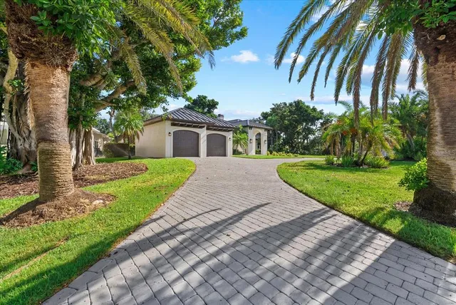 $2,999,000 | 1707 Caribbean Drive, Sarasota, FL 34231