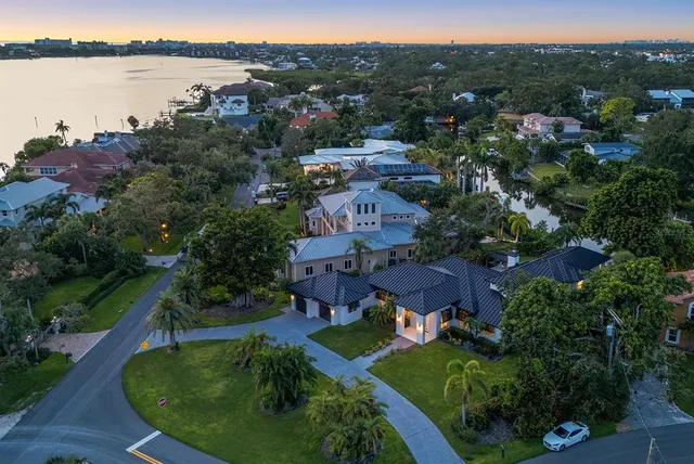 $2,999,000 | 1707 Caribbean Drive, Sarasota, FL 34231
