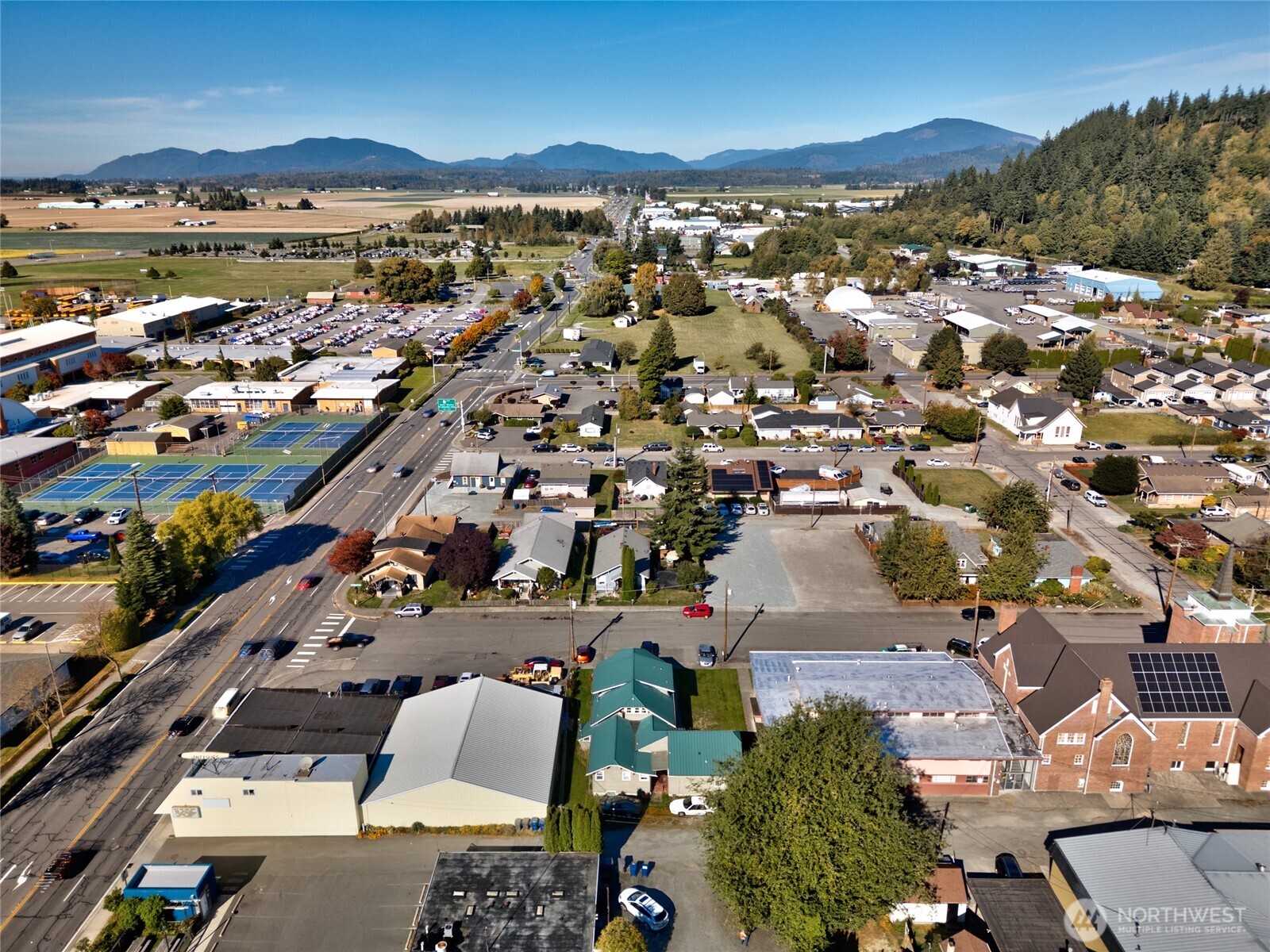 118 East Victoria Avenue Burlington, WA 98233 - Photo 9 of 11 an aerial view of residential houses with outdoor space