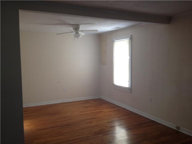 916 Ragsdale Road Manchester, TN 37355 - Photo 11 of 17 partial view of L-shaped living room
