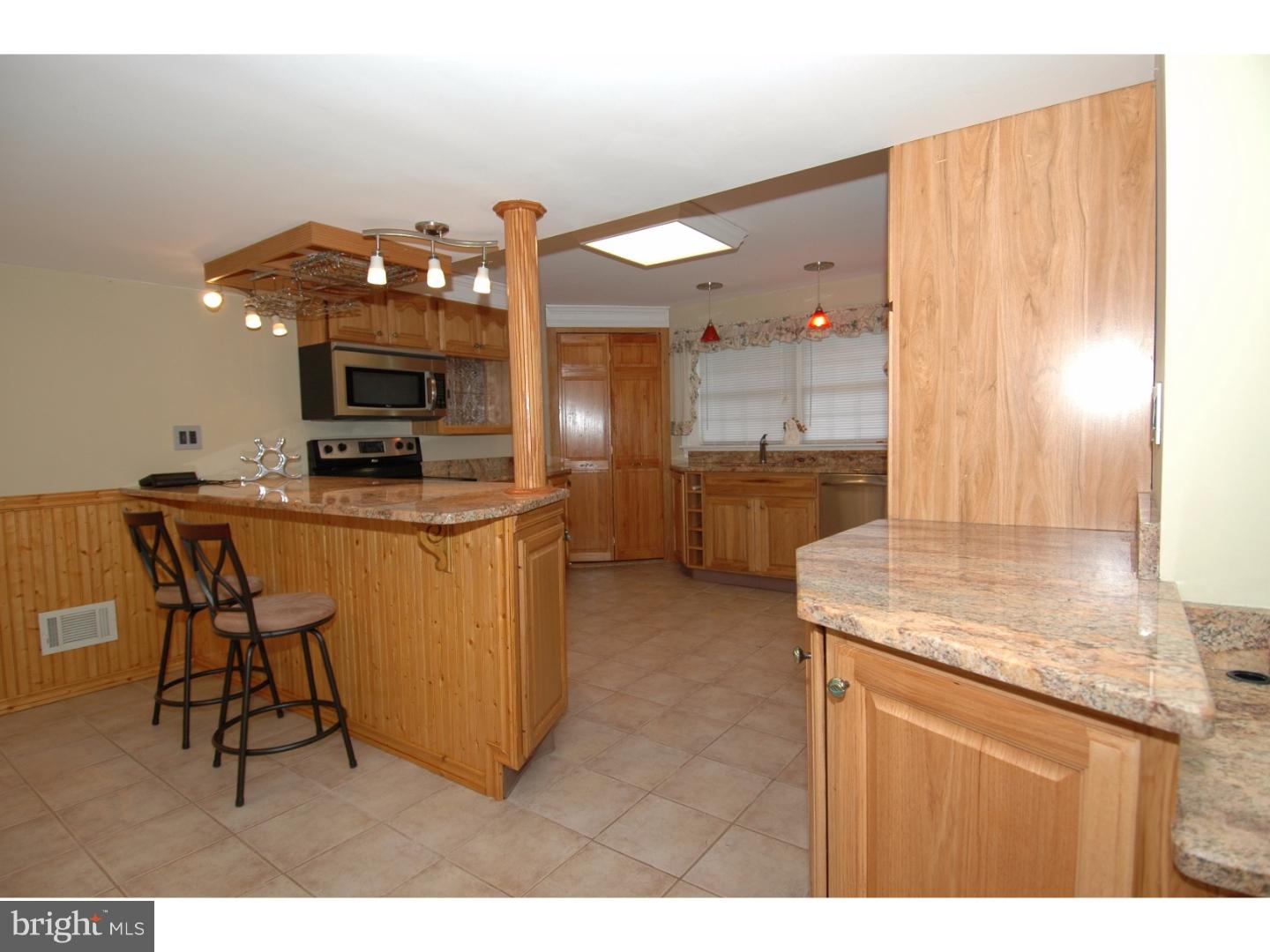 905 North Island Road Columbus, NJ 08022 - Photo 2 of 24 Kitchen