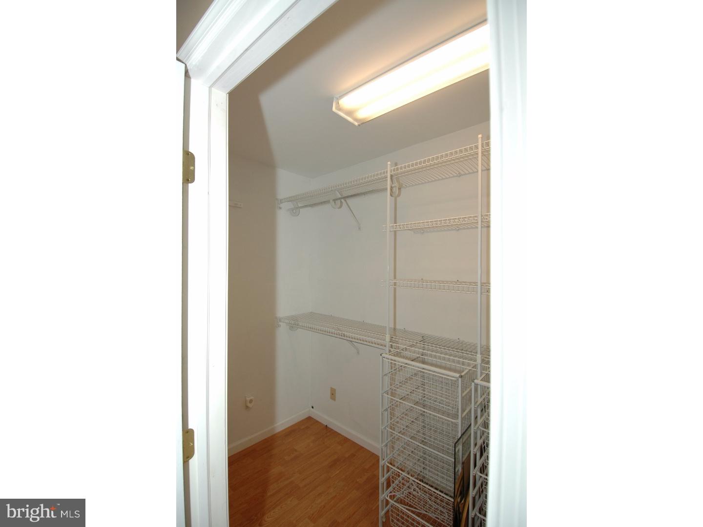 905 North Island Road Columbus, NJ 08022 - Photo 11 of 24 Bedroom - Main