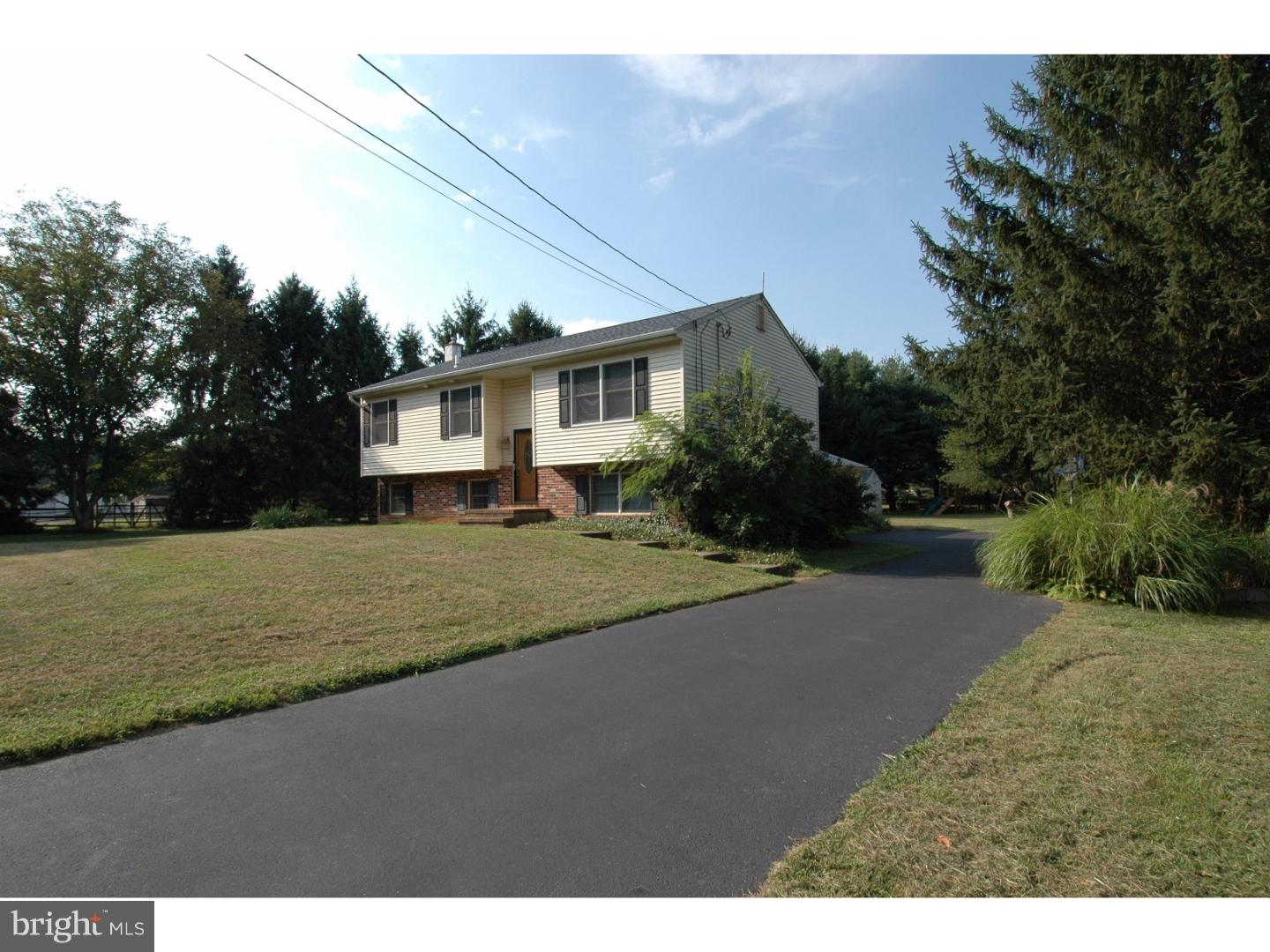 905 North Island Road Columbus, NJ 08022 - Photo 19 of 24 Exterior Side